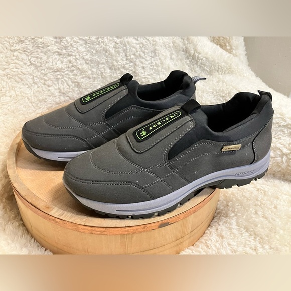 Amazon Men's Gray Slip On Loafers with Green Accents Size US 10/ EU 44 - Picture 4 of 10